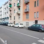 Loft Moderno Zona 8 Milan